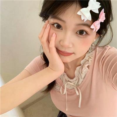 红十字背后